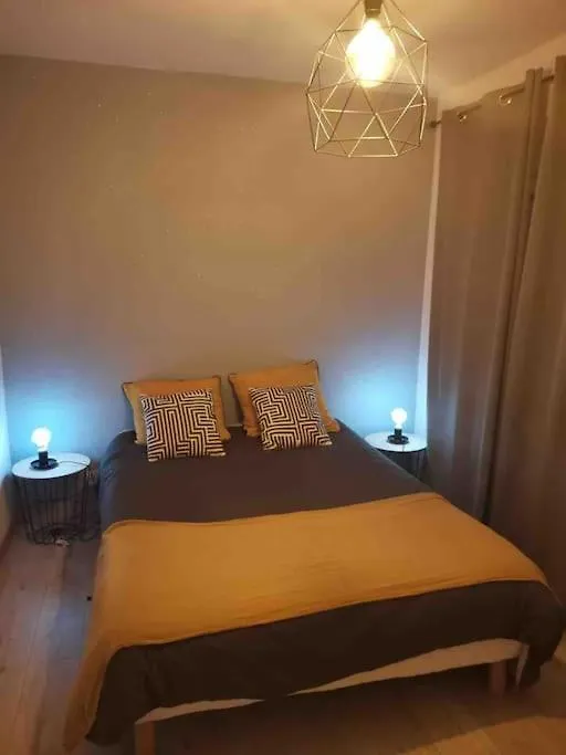 Apartment Charmant Appartement Au Calme Bourg-en-Bresse France